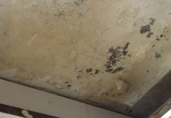 鹤峰阳台漏水维修公司分享下鹤峰卫生间渗水维修需要注意哪些问题。